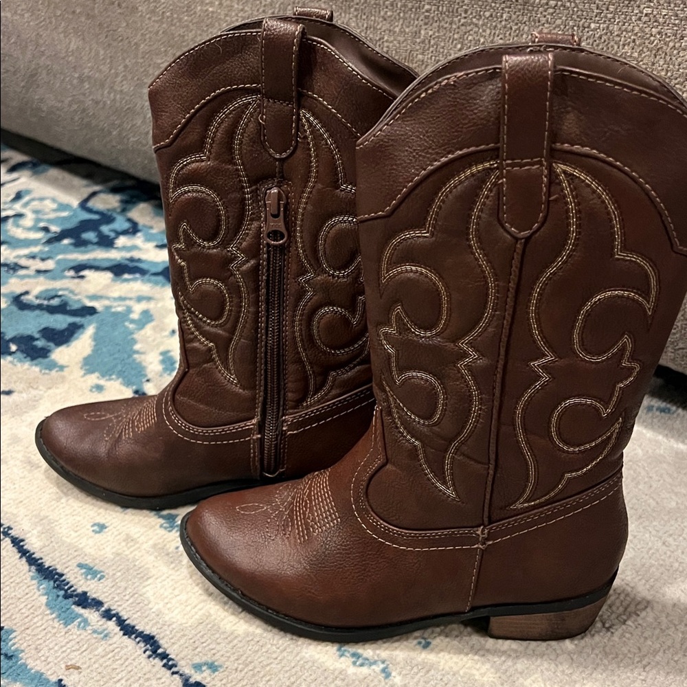 Cat & Jack Brown Kids Boots - Picture 3 of 5